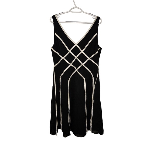 Adrianna Papell Dresses & Skirts - Adrianna Papell Evening Black Silk Dress Womens 16 V Neck Ribbon Detail Cocktail